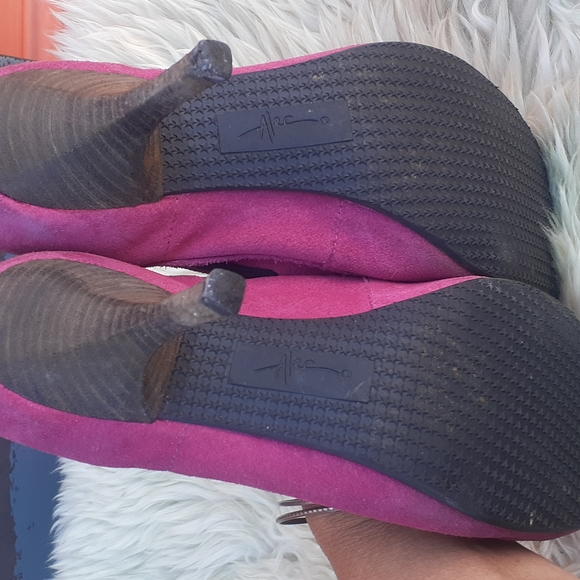 ALEC BARBIE Pink Fuchsia  Suede loafers Pumps heels  size 9 - Picture 7 of 9